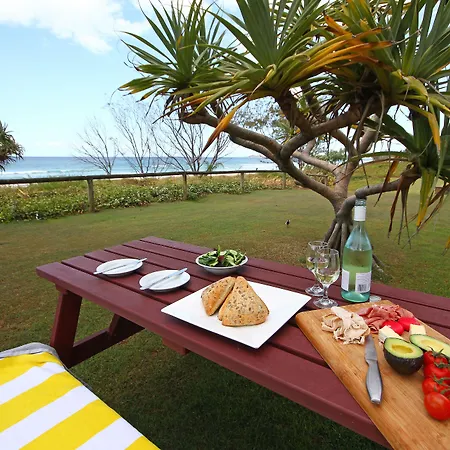 San Simeon Beachfront Apartments Tugun-3